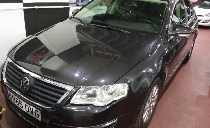 VOLKSWAGEN Passat 1.9 TDI 105cv ADVANCE