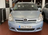 TOYOTA Corolla VERSO 2.2 D4D LUNA 136cv