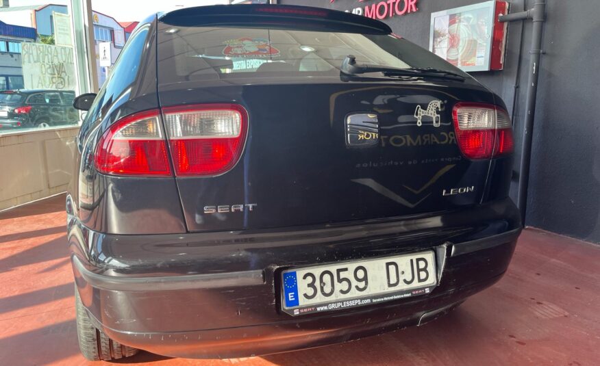 SEAT LEON 1.6i STELLA 100cv