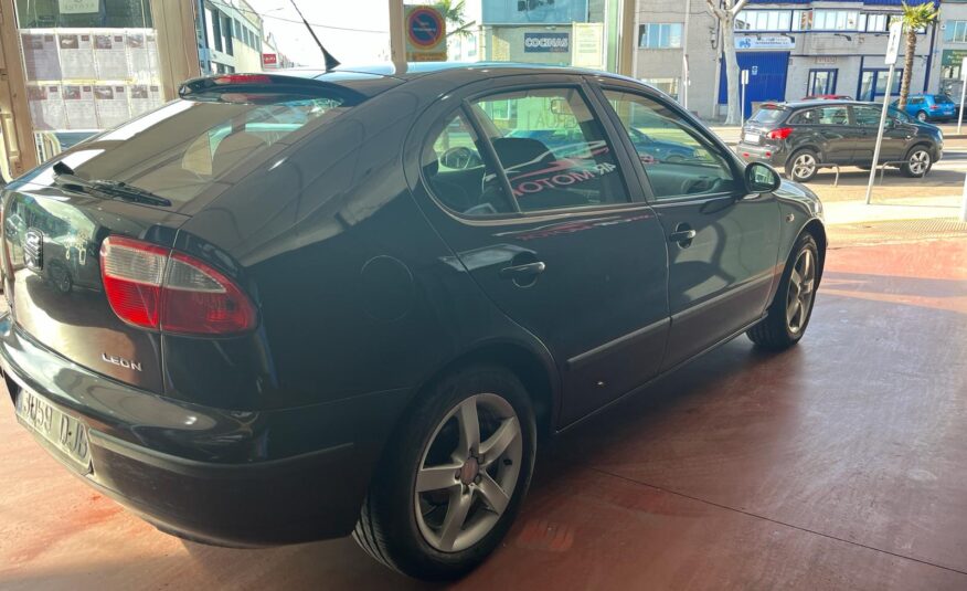 SEAT LEON 1.6i STELLA 100cv