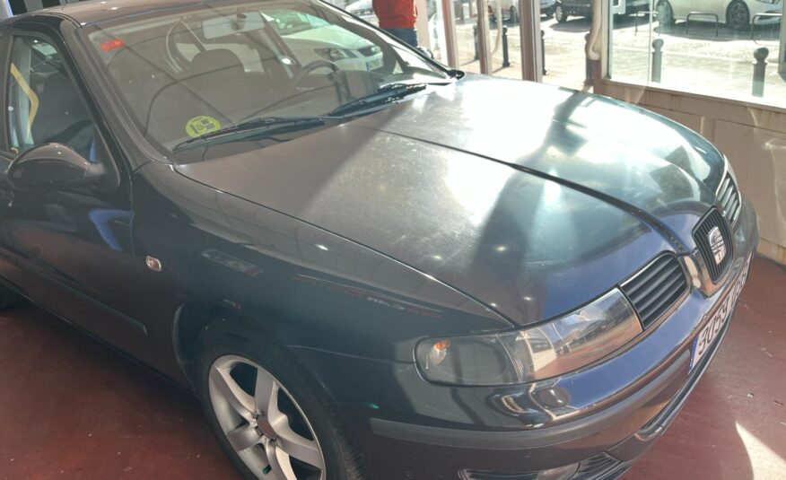 SEAT LEON 1.6i STELLA 100cv
