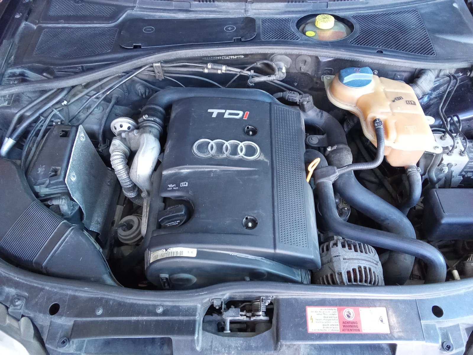 AUDI A4 1.9 TDI 110cv
