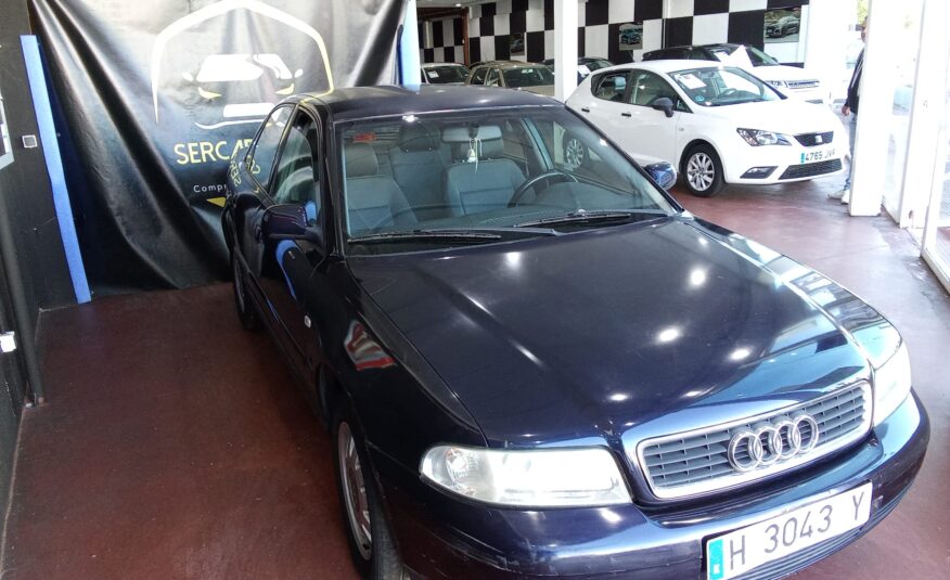 AUDI A4 1.9 TDI 110cv