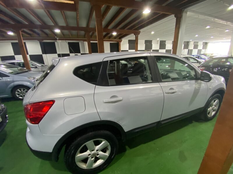 NISSAN QASHQAI 2.0i 140cv ACENTA