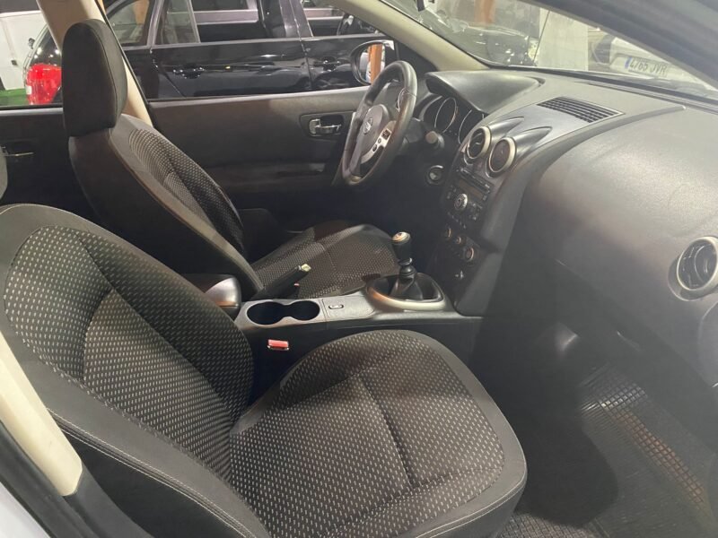 NISSAN QASHQAI 2.0i 140cv ACENTA