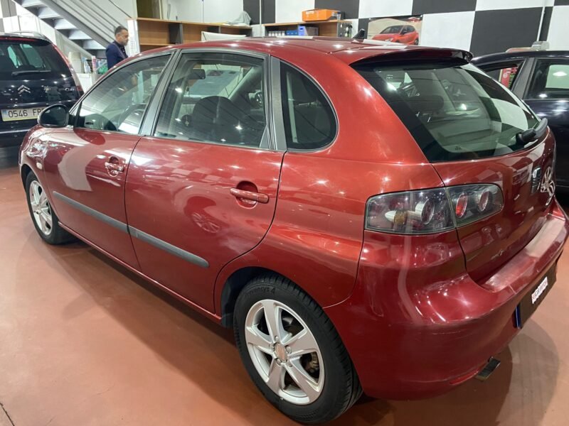 SEAT Ibiza 1.9 Tdi SPORTRIDER 100cv 5P