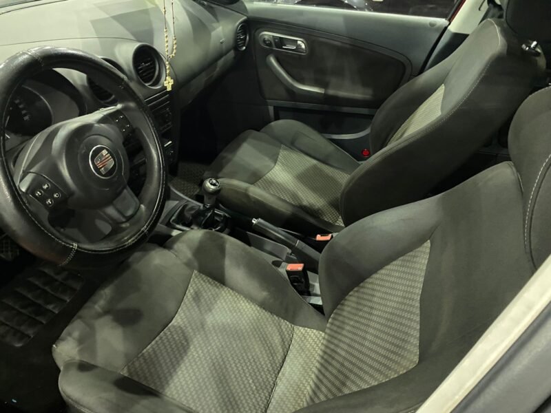 SEAT Ibiza 1.9 Tdi SPORTRIDER 100cv 5P