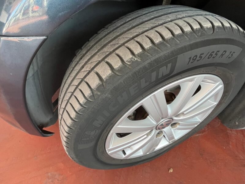 VOLKSWAGEN Golf 1.6 TDI 105CV ADVANCE