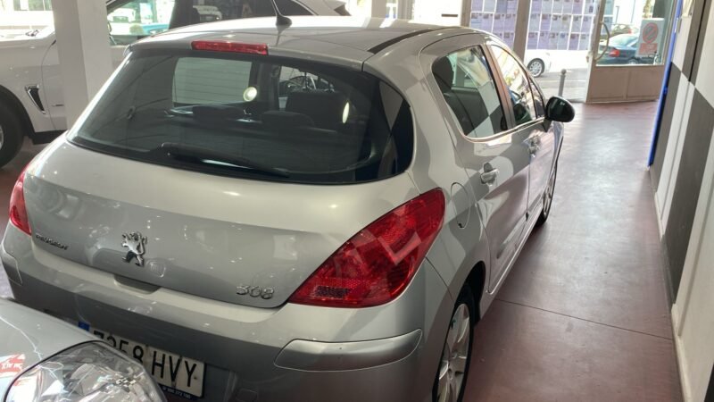 PEUGEOT 308 1.6 HDI PREMIUM