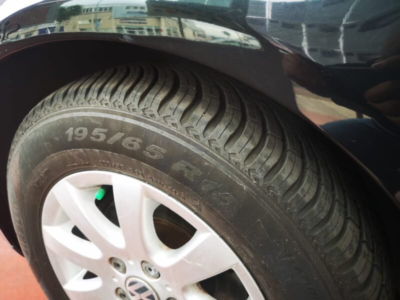 VOLKSWAGEN Golf 1.6i fsi highline 115cv