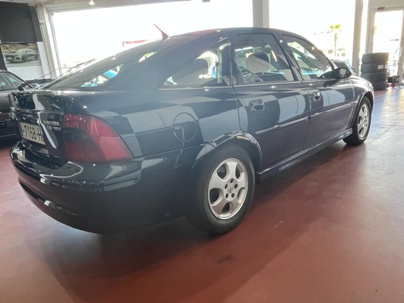 OPEL VECTRA 1.8i 115CV 16V ELEGANCE