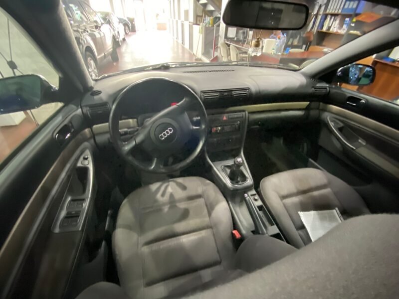 AUDI A4 1.9 TDI 110cv