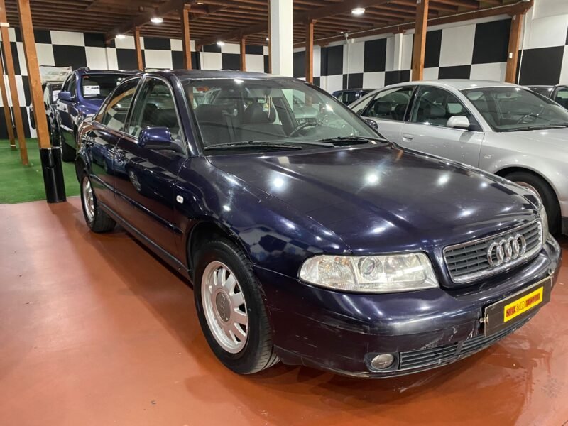 AUDI A4 1.9 TDI 110cv