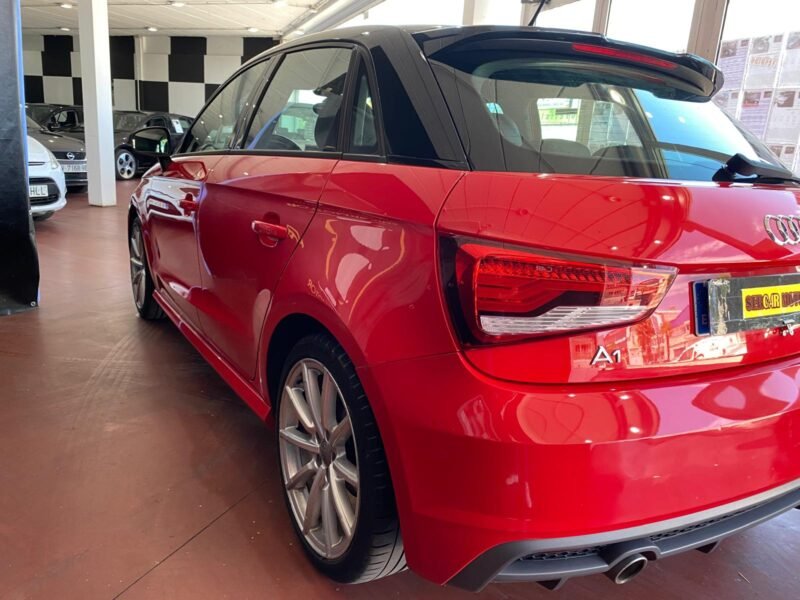 AUDI A1 1.6 TDI S-LINE
