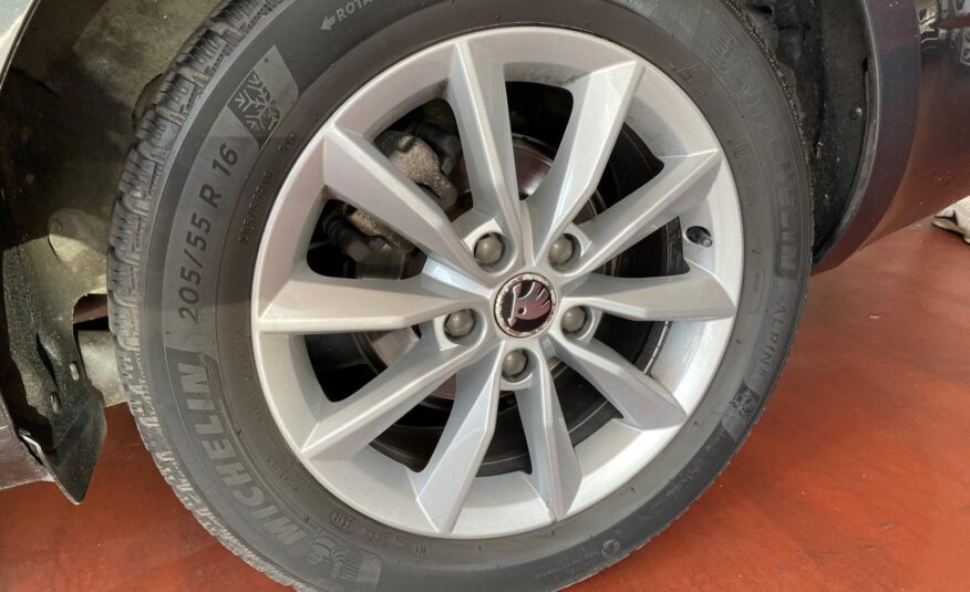 SKODA Octavia 1.6 TDI 105cv AMBITION