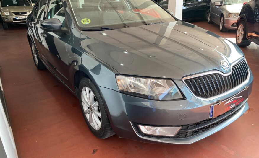 SKODA Octavia 1.6 TDI 105cv AMBITION