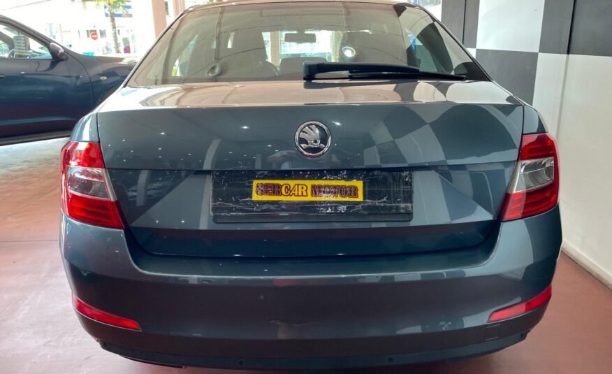 SKODA Octavia 1.6 TDI 105cv AMBITION