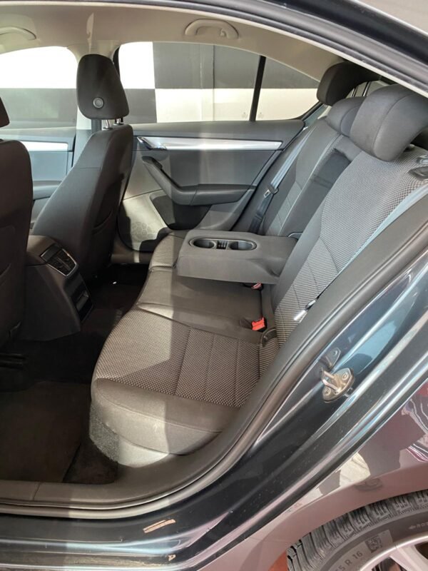 SKODA Octavia 1.6 TDI 105cv AMBITION