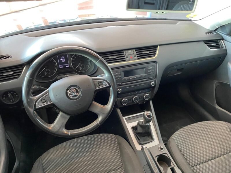 SKODA Octavia 1.6 TDI 105cv AMBITION