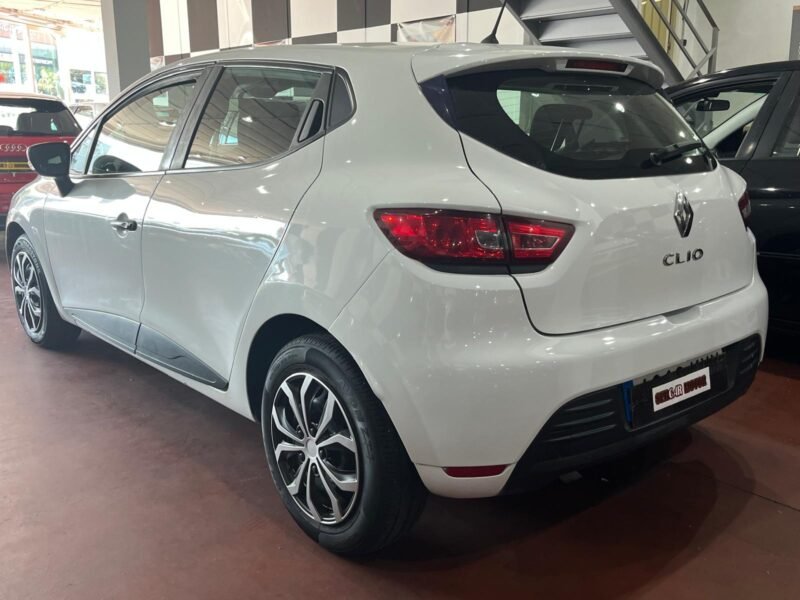 RENAULT Clio 1.5 DCI 75cv