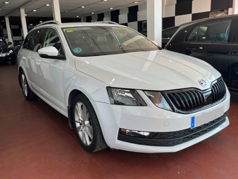 SKODA Octavia 1.6 TDI LIKE 115cv