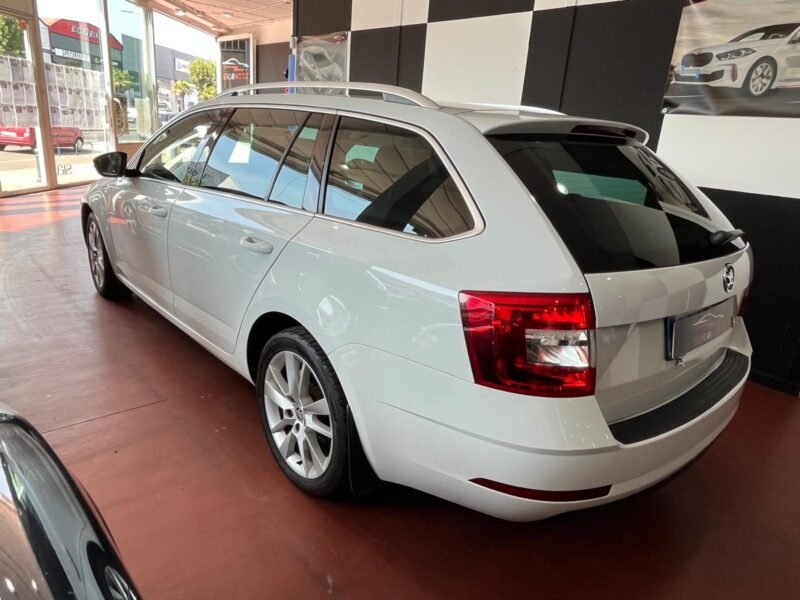 SKODA Octavia 1.6 TDI LIKE 115cv