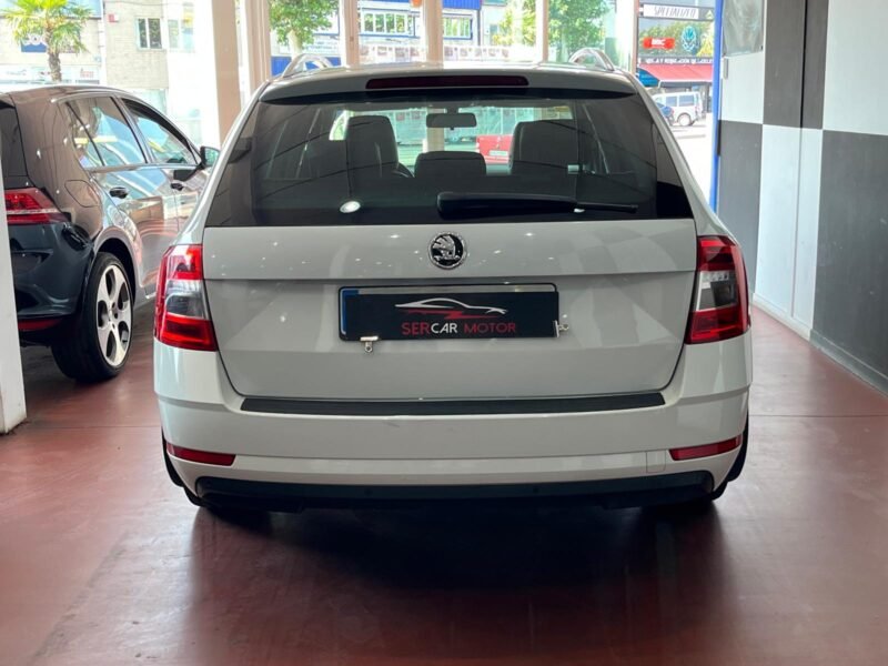 SKODA Octavia 1.6 TDI LIKE 115cv