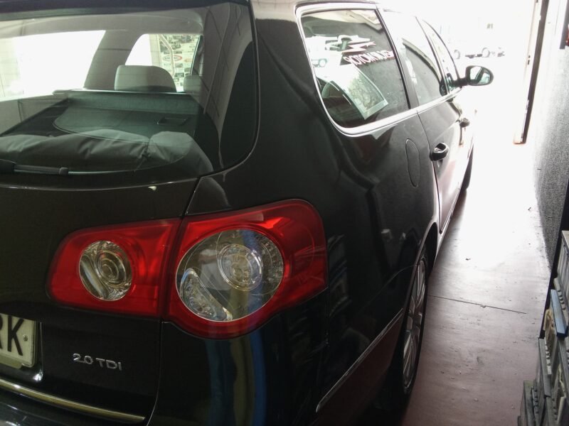 VOLKSWAGEN Passat 2.0 TDi 140cv FAMILIAR HIGLINE