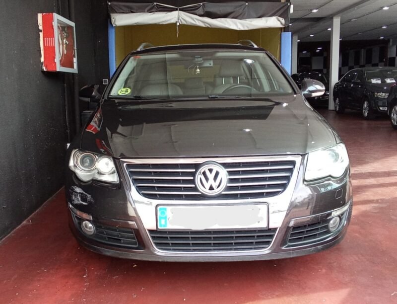 VOLKSWAGEN Passat 2.0 TDi 140cv FAMILIAR HIGLINE