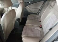 VOLKSWAGEN Passat 2.0 TDi 140cv FAMILIAR HIGLINE