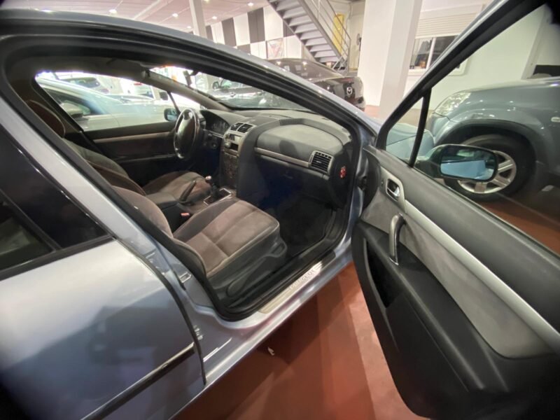 PEUGEOT 407 2.0 HDI ST CONFORT