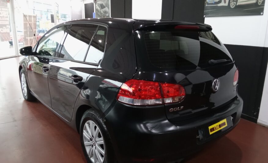 VOLKSWAGEN Golf VI 2.0 TDi