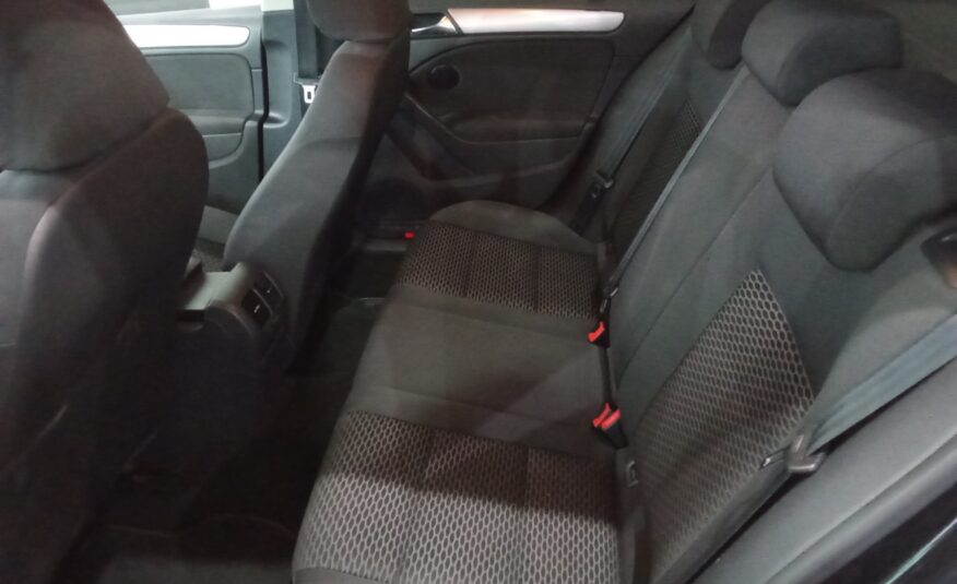 VOLKSWAGEN Golf VI 2.0 TDi