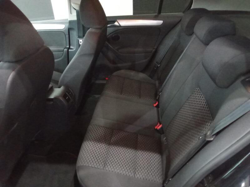 VOLKSWAGEN Golf VI 2.0 TDi