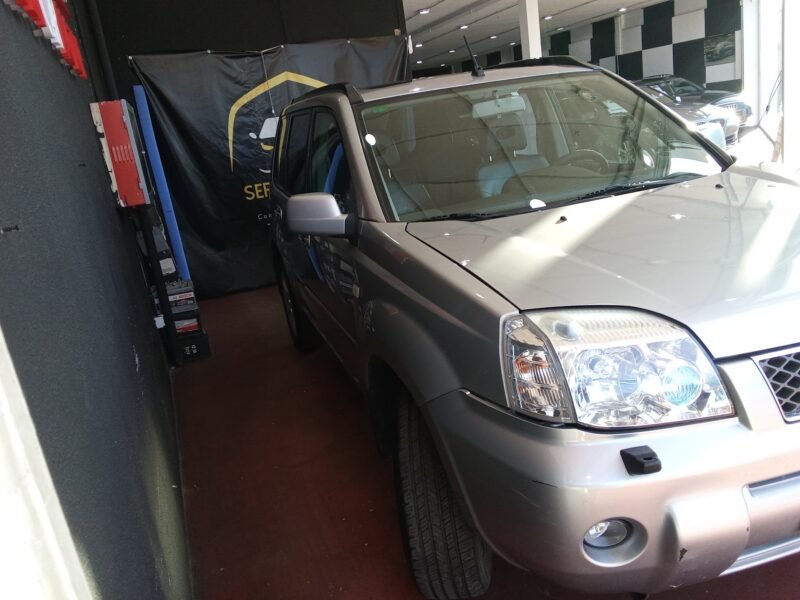 NISSAN XTRAIL 2.2 dci confort plus 4×4