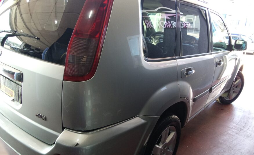 NISSAN XTRAIL 2.2 dci confort plus 4×4
