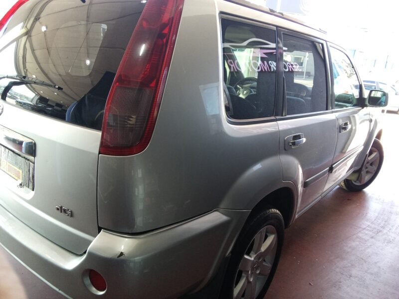 NISSAN XTRAIL 2.2 dci confort plus 4×4