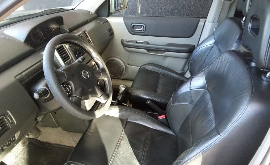 NISSAN XTRAIL 2.2 dci confort plus 4×4