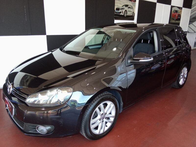 VOLKSWAGEN Golf VI 1,6 TDI SPORT