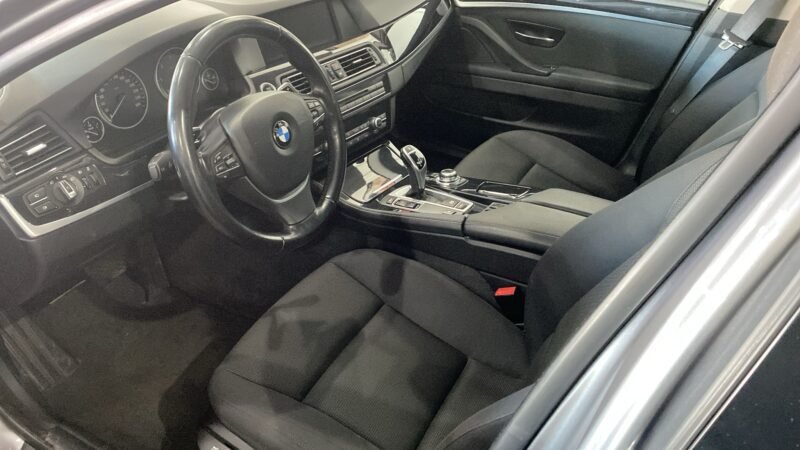 BMW SERIE 5 520D