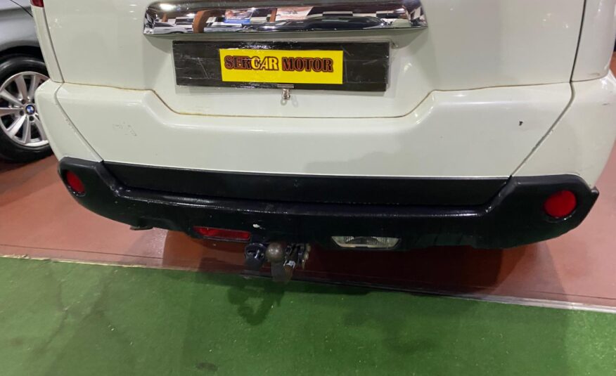 NISSAN x-trail 2.0D