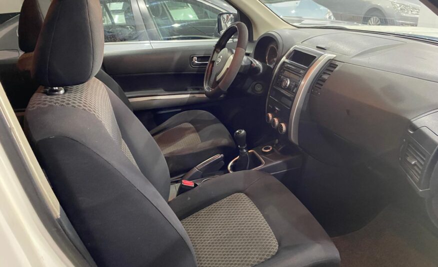 NISSAN x-trail 2.0D