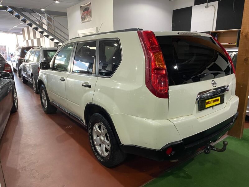 NISSAN x-trail 2.0D
