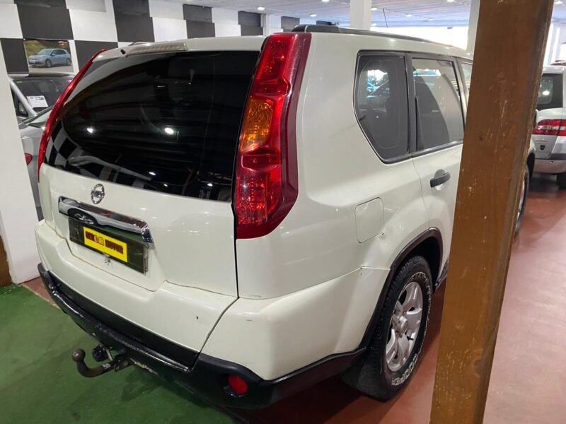 NISSAN x-trail 2.0D