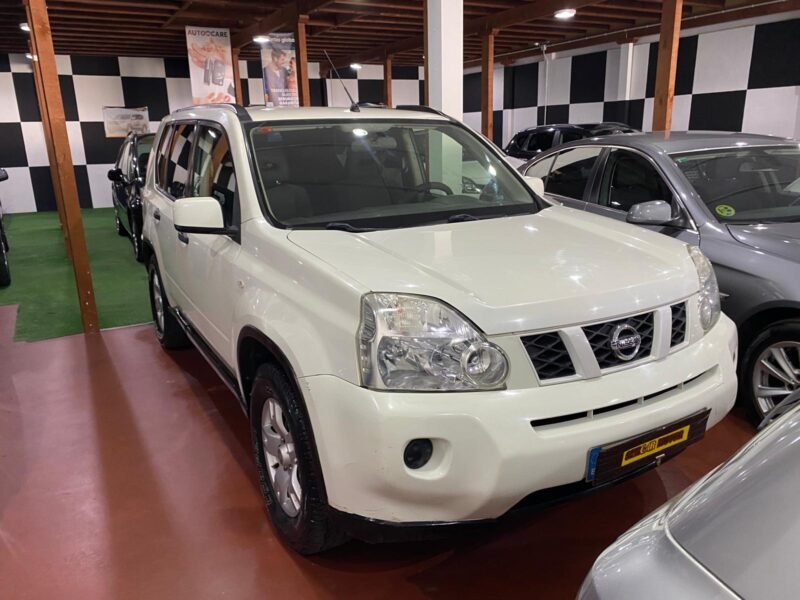 NISSAN x-trail 2.0D