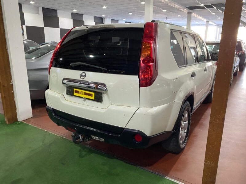NISSAN x-trail 2.0D