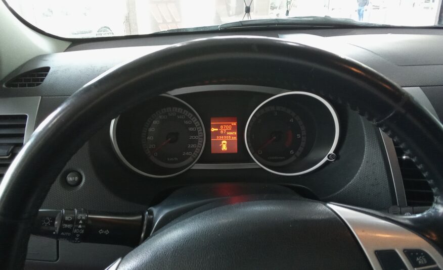 PEUGEOT 4007 2.2 hdi 7 plazas 4×4 premium