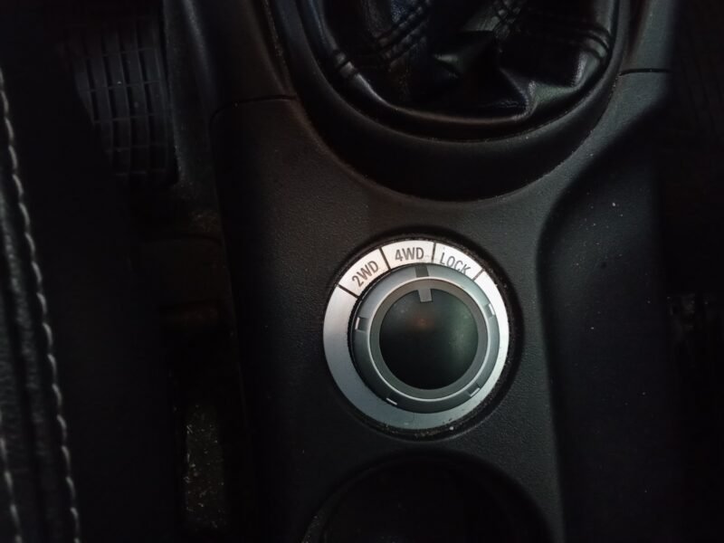 PEUGEOT 4007 2.2 hdi 7 plazas 4×4 premium