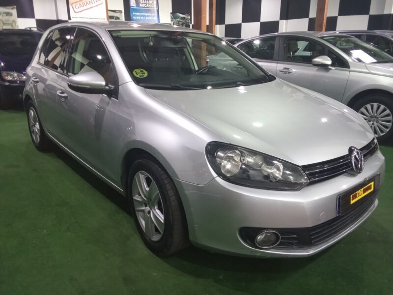 VOLKSWAGEN Golf VI 1.6 TDI 105CV CONFORLINE