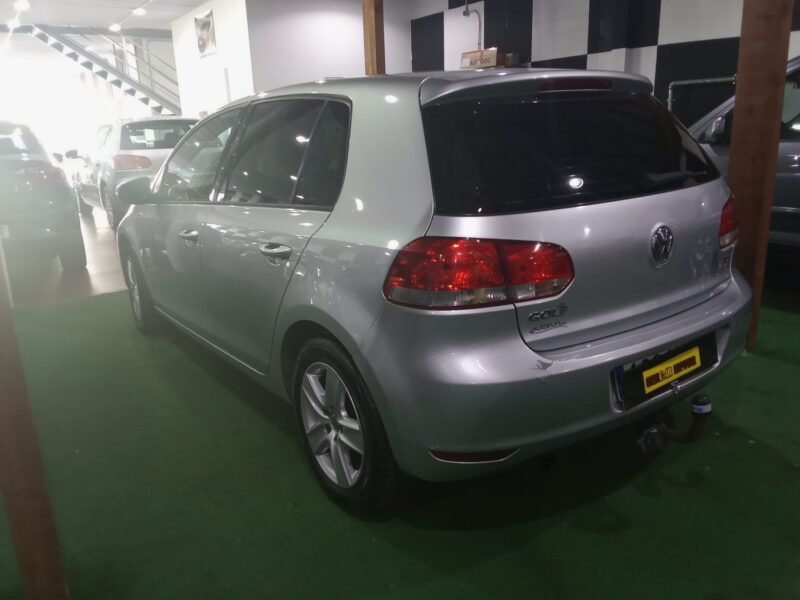 VOLKSWAGEN Golf VI 1.6 TDI 105CV CONFORLINE